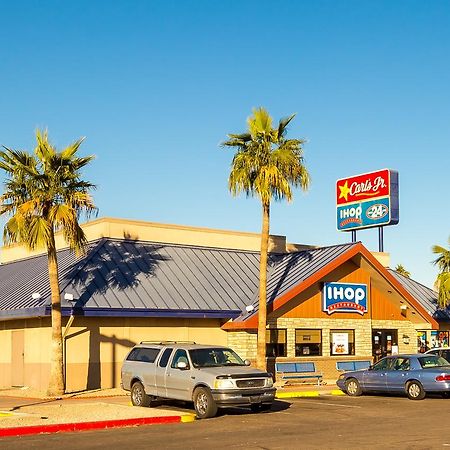 Travelers Inn - Phoenix Exterior photo