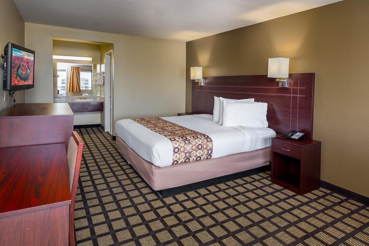 Travelers Inn - Phoenix Exterior photo