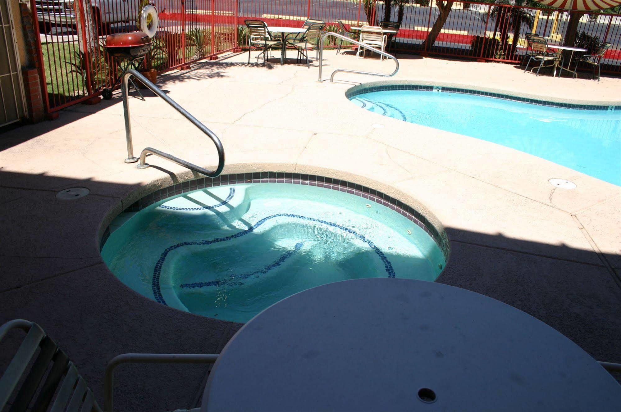Travelers Inn - Phoenix Exterior photo